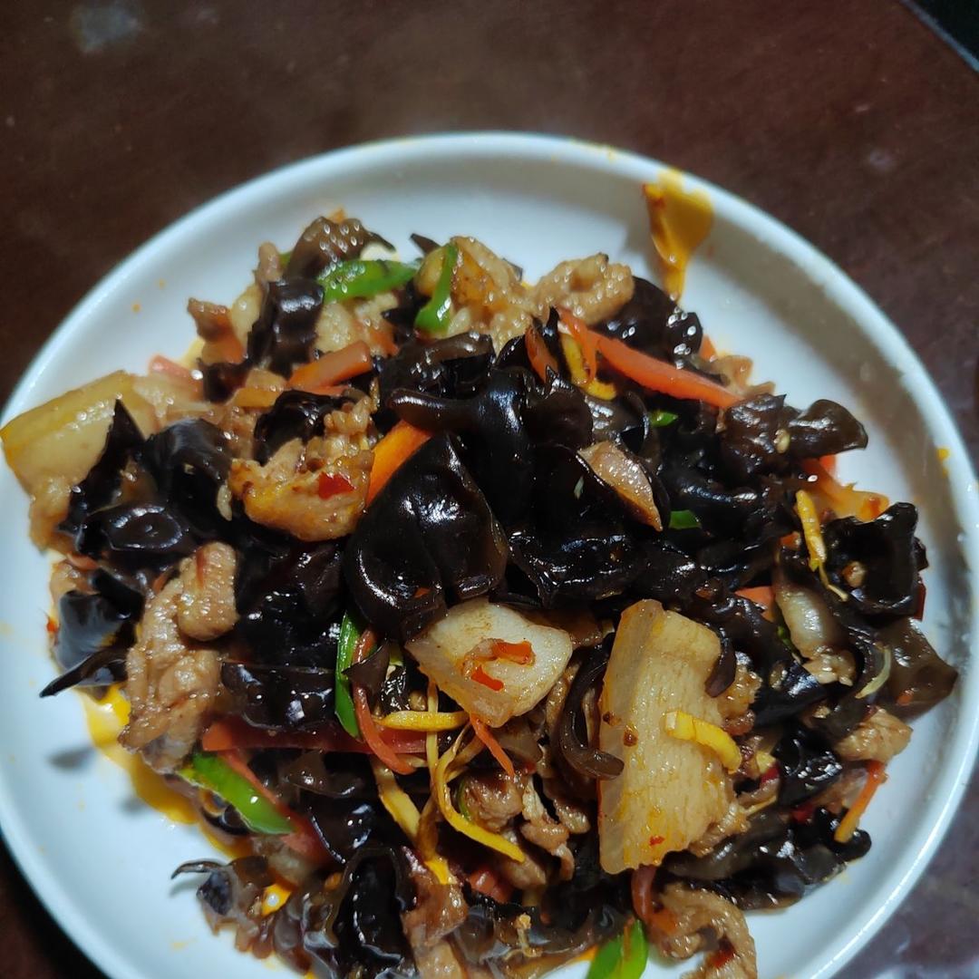 木耳杏鲍菇炒肉丝