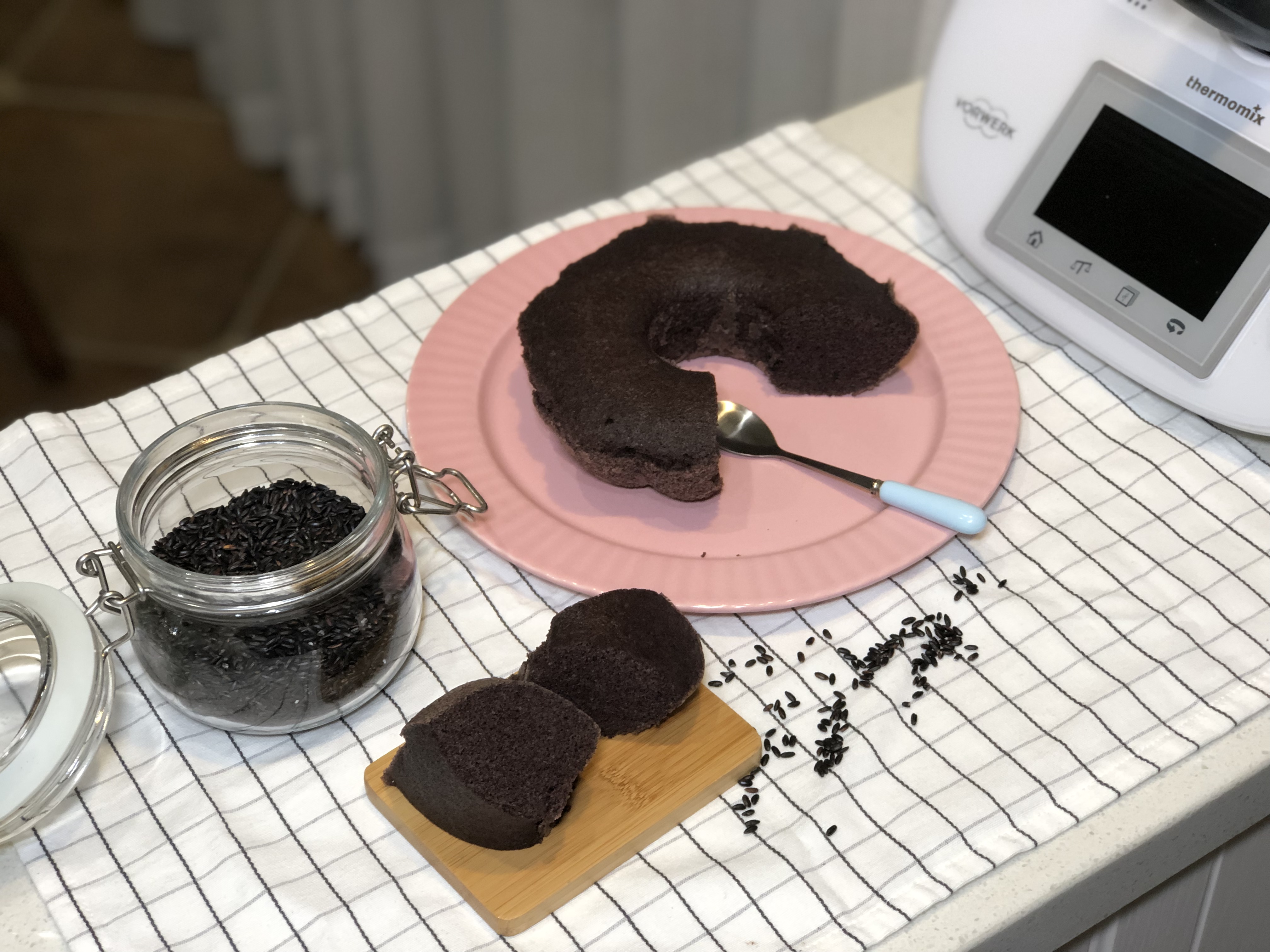 “脏脏的”黑米蒸糕，小美版的做法