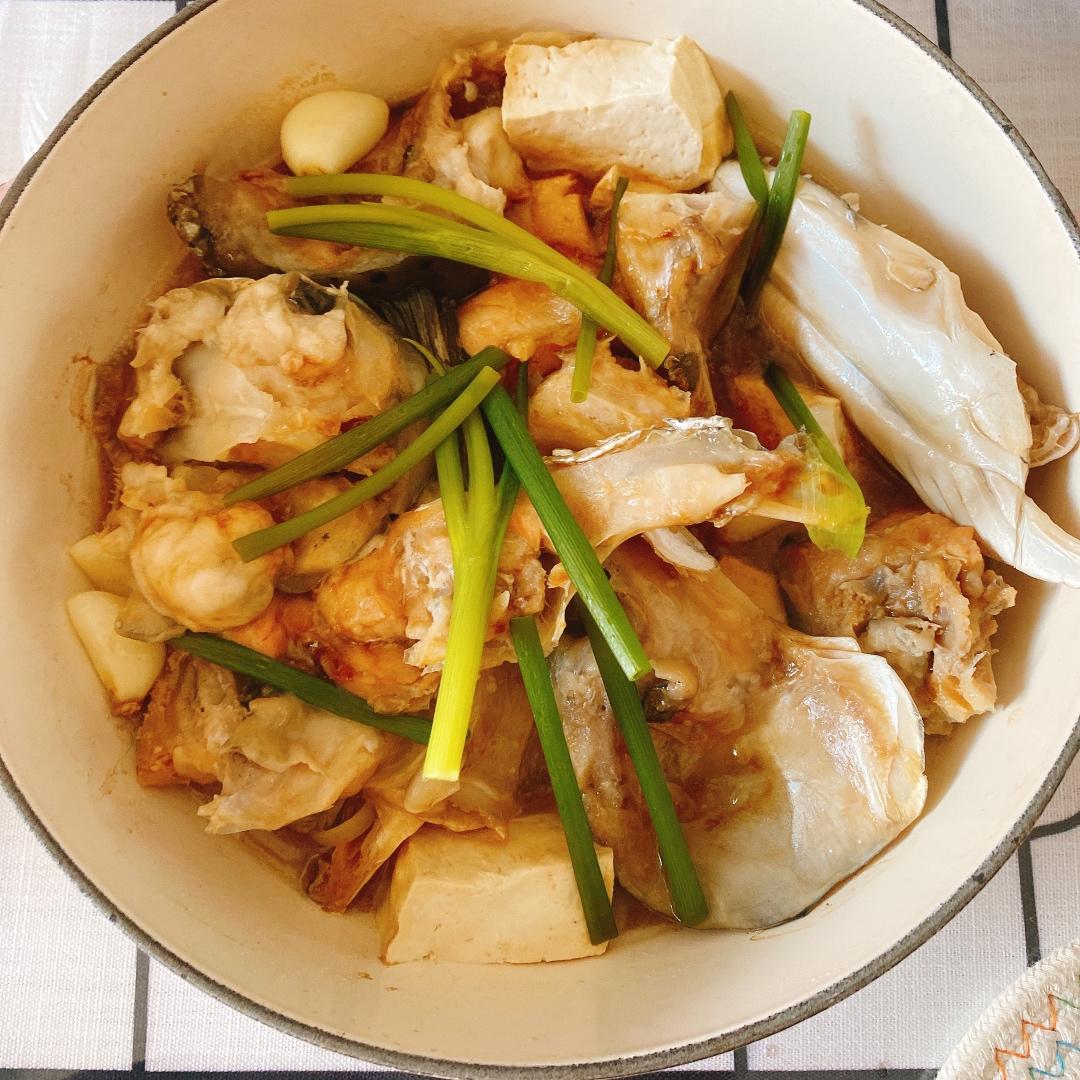 砂锅鱼头豆腐煲--张亮砂锅三文鱼头改良版