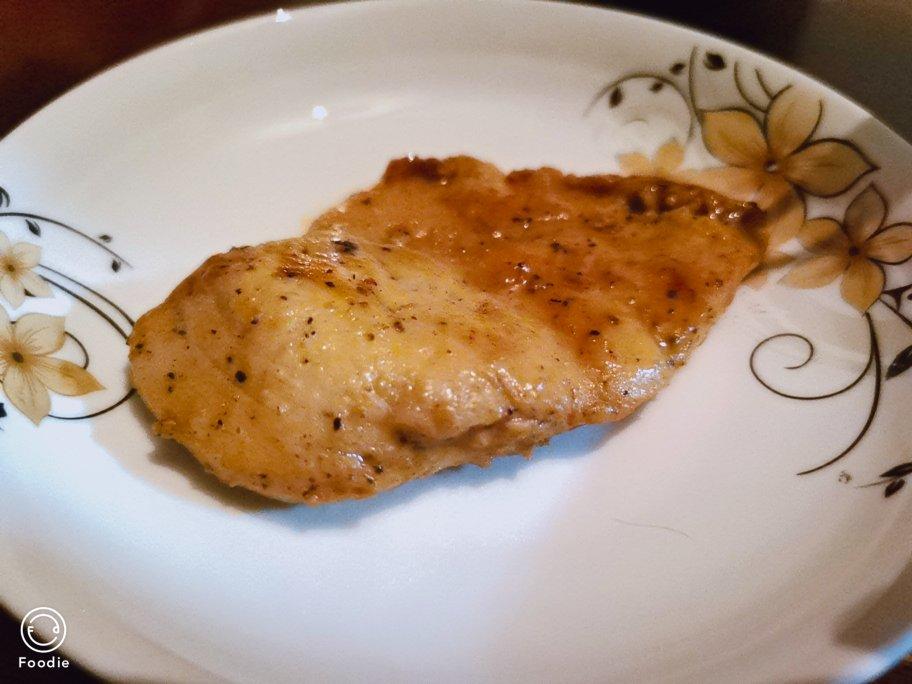 【嫩煎鸡胸肉】