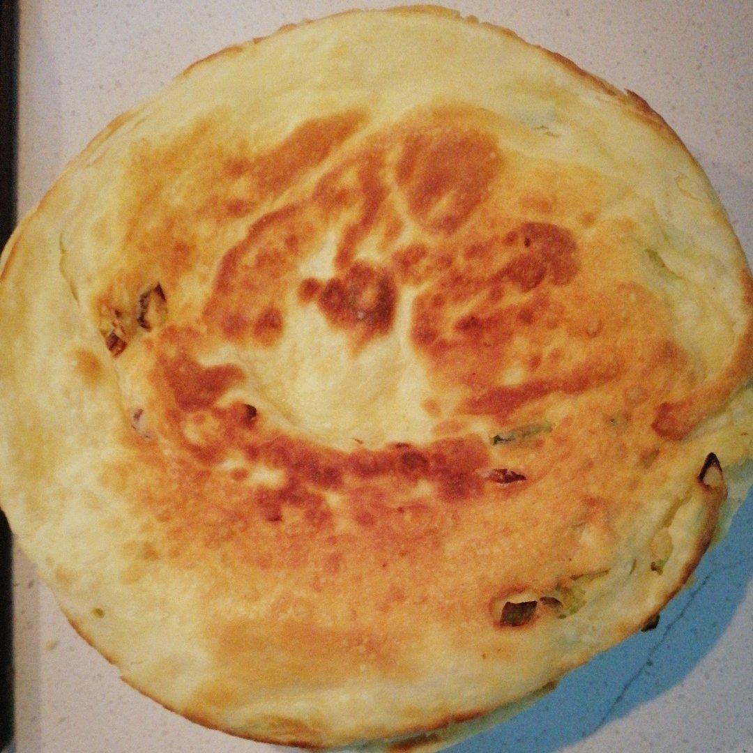 鸡蛋葱油饼                  （更新饼坯保存方法）