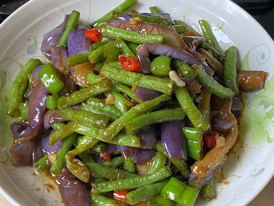豆角炒茄子（又软又紫的秘诀）