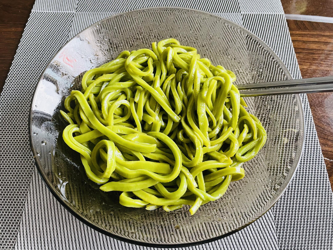 小美版·菠菜手擀面