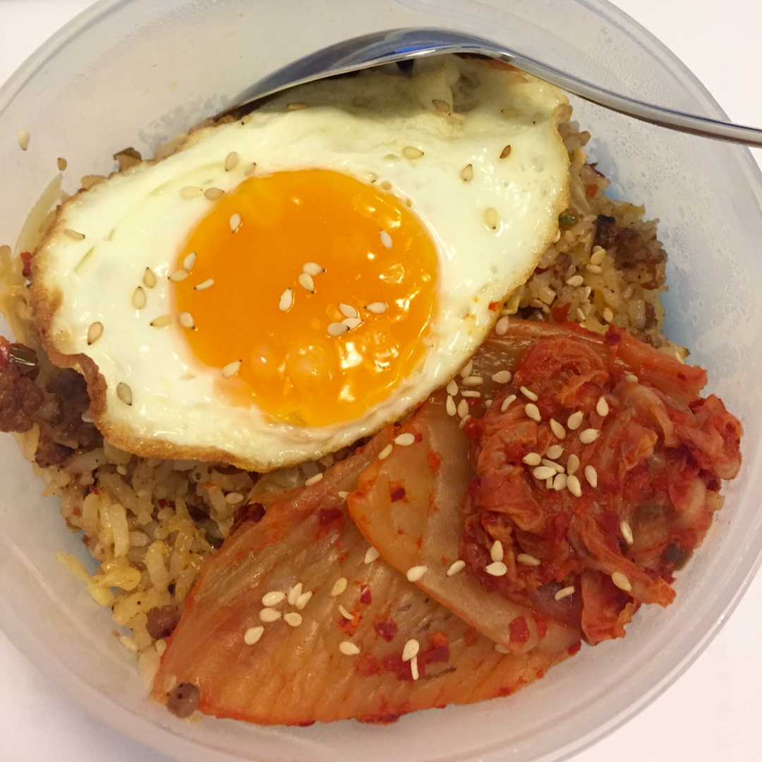 肉沫鸡蛋炒饭