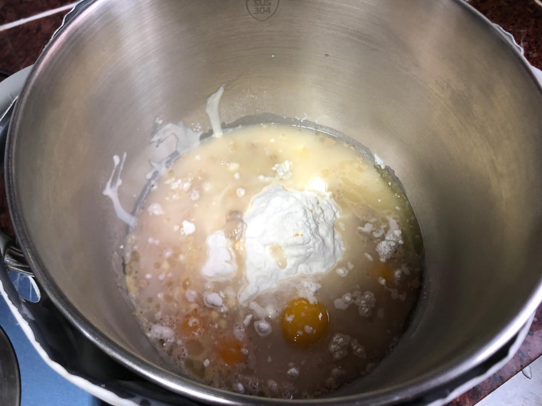 纯奶手撕吐司的做法 步骤1