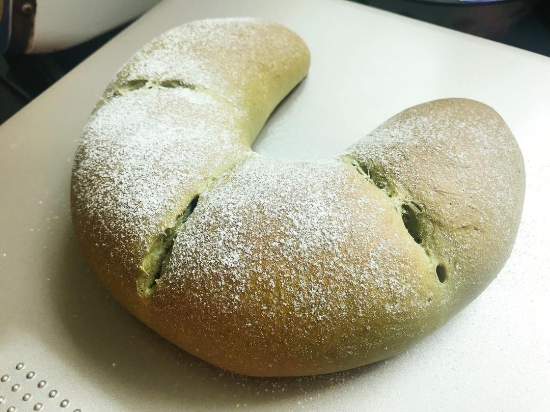 抹茶麻薯红豆软欧包
