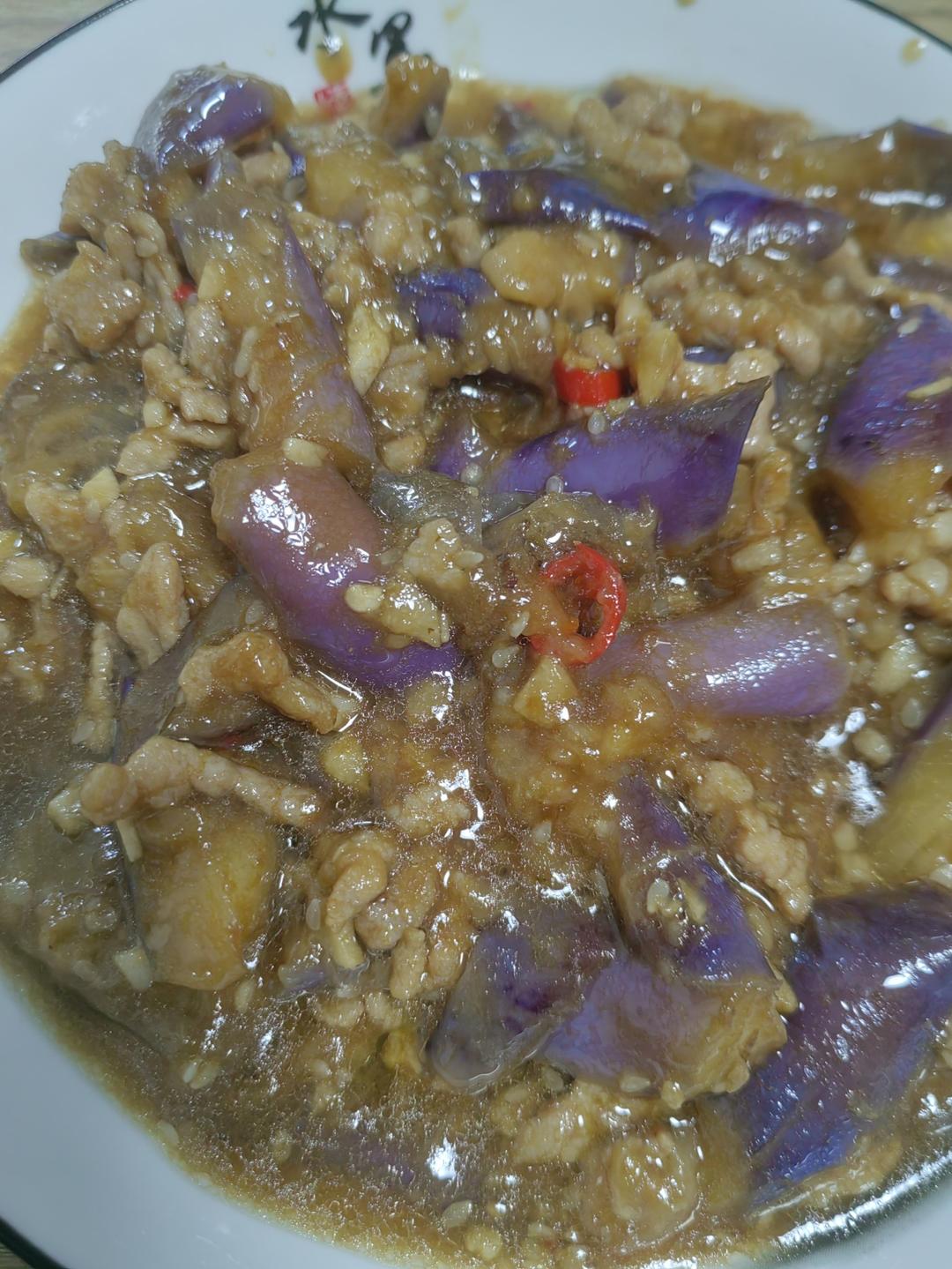 厨师长教你：“肉末烧茄子”的家常做法，口感软糯适合下饭，收藏