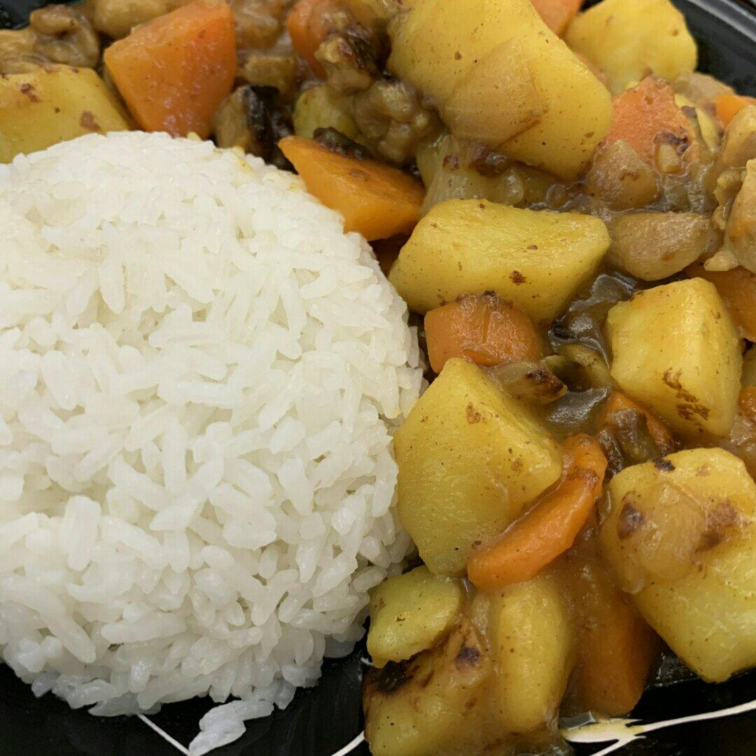 咖喱鸡肉饭