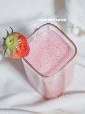 草莓酸奶沙冰~SURE食谱的做法 步骤4