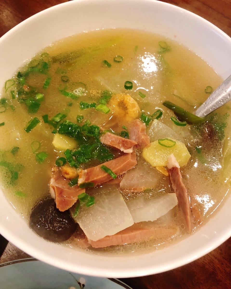 咸香可口的海米冬瓜火腿汤