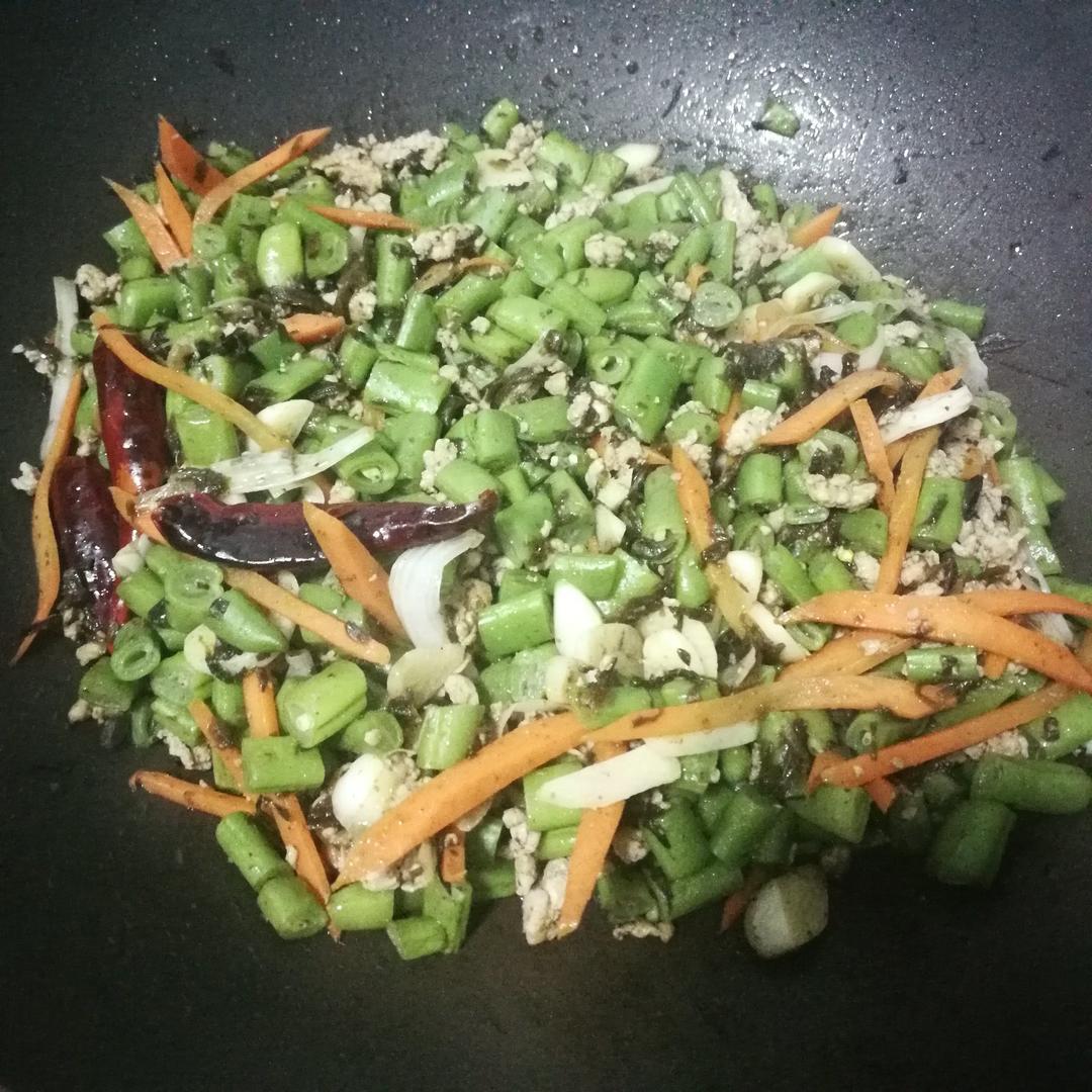 榄菜肉碎四季豆（独家秘方哦）