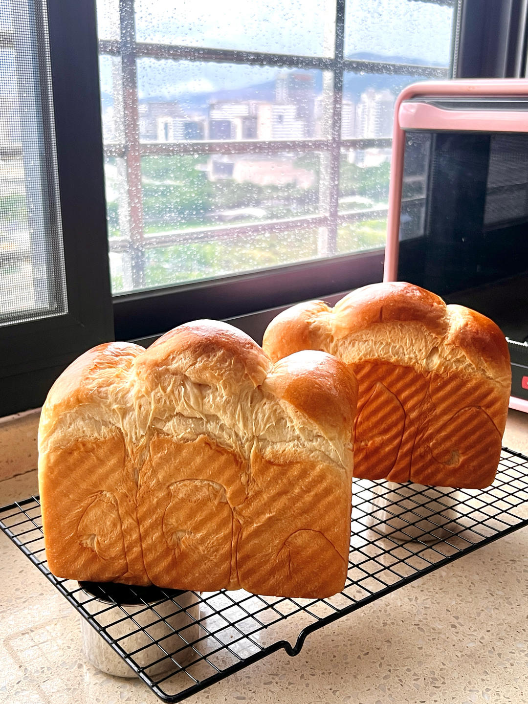 奶香纯粹的重料淡奶油吐司
