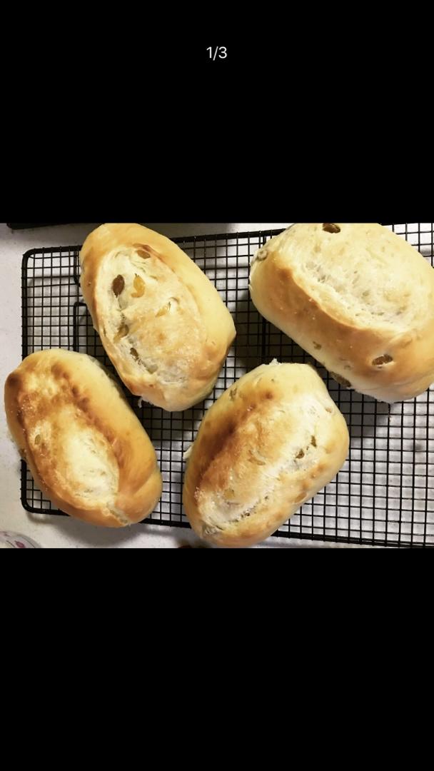 葡萄软欧（仿原麦山丘）Milk flavored bread filled with raisins and butter