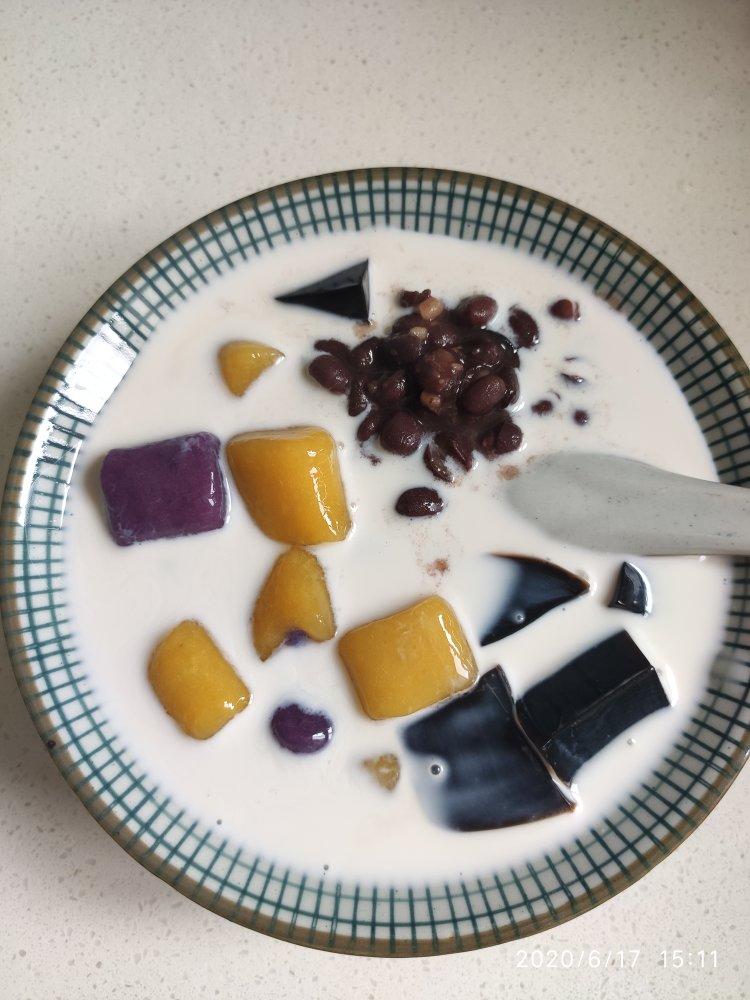 椰浆红豆芋圆烧仙草