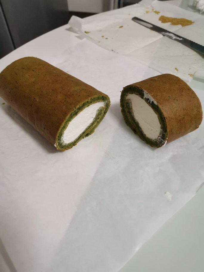 抹茶戚风蛋糕卷