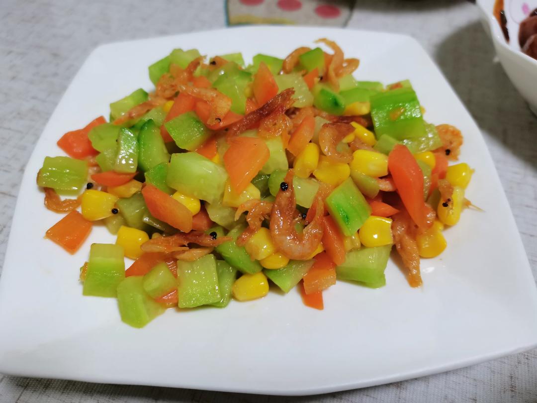 黄瓜炒鸡蛋