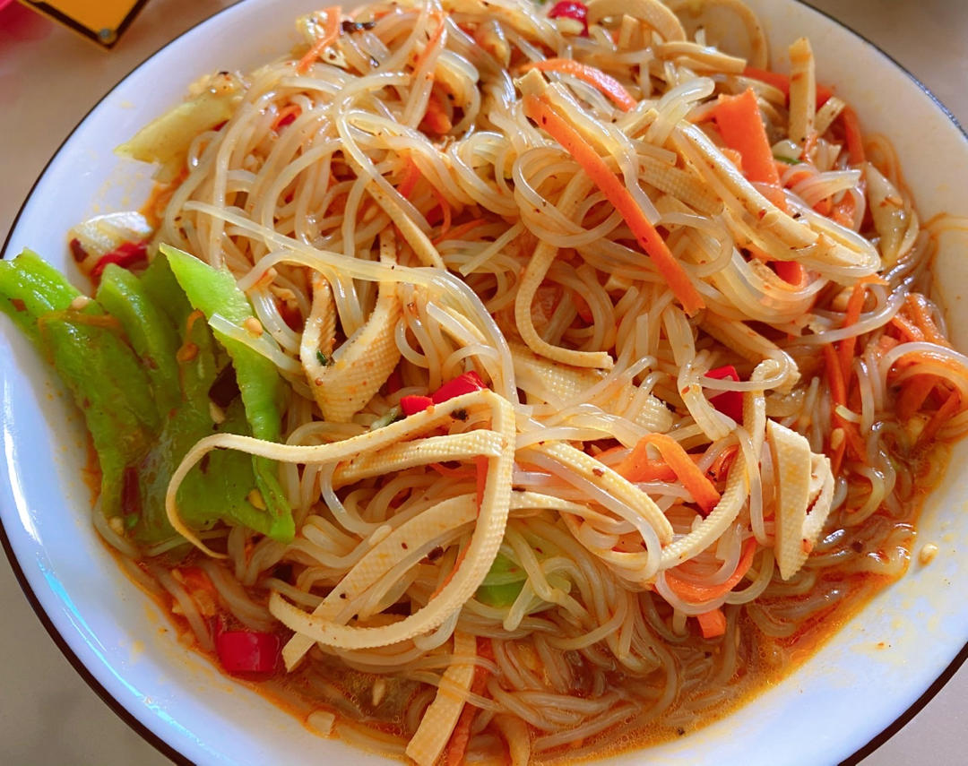 bona之美食篇做的素拌三丝