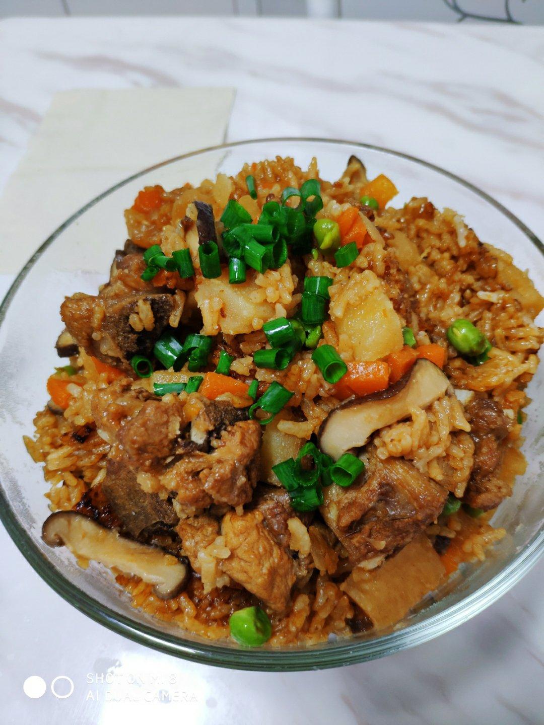 电饭锅排骨土豆焖饭