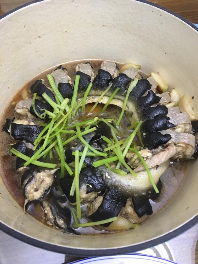 酸梅油盐水煮鳗鱼的做法