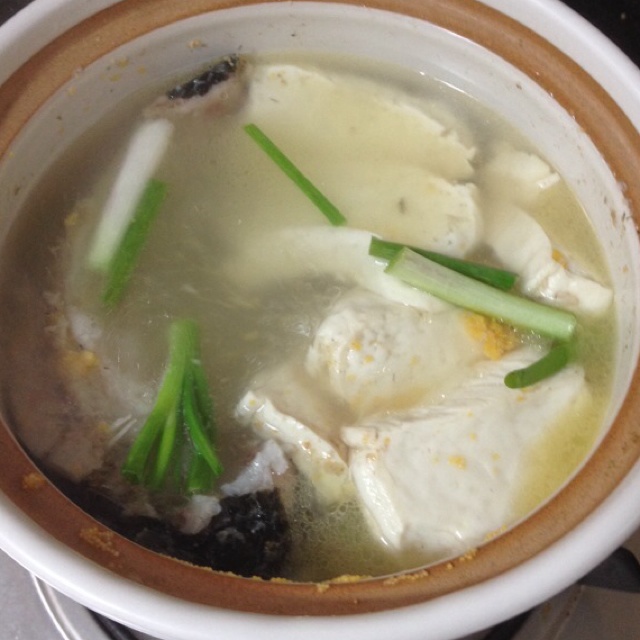 鲫鱼豆腐汤
