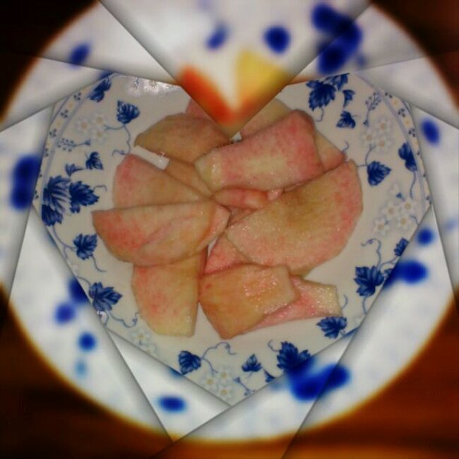 桃子的朴素吃法（桃子加盐）