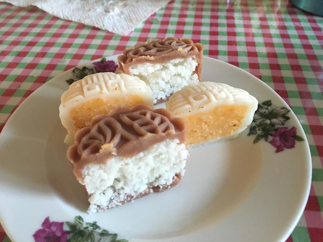 曲奇椰蓉蔓越莓月饼，外酥内软好调戏，比广式月饼好吃N+1倍