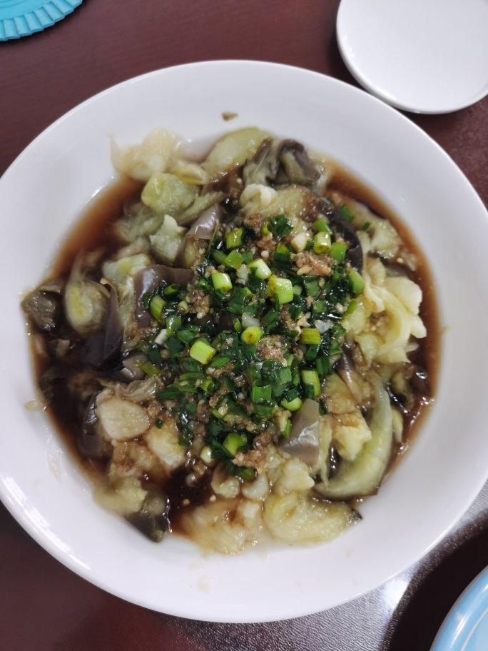 蒜泥茄子（蒸）