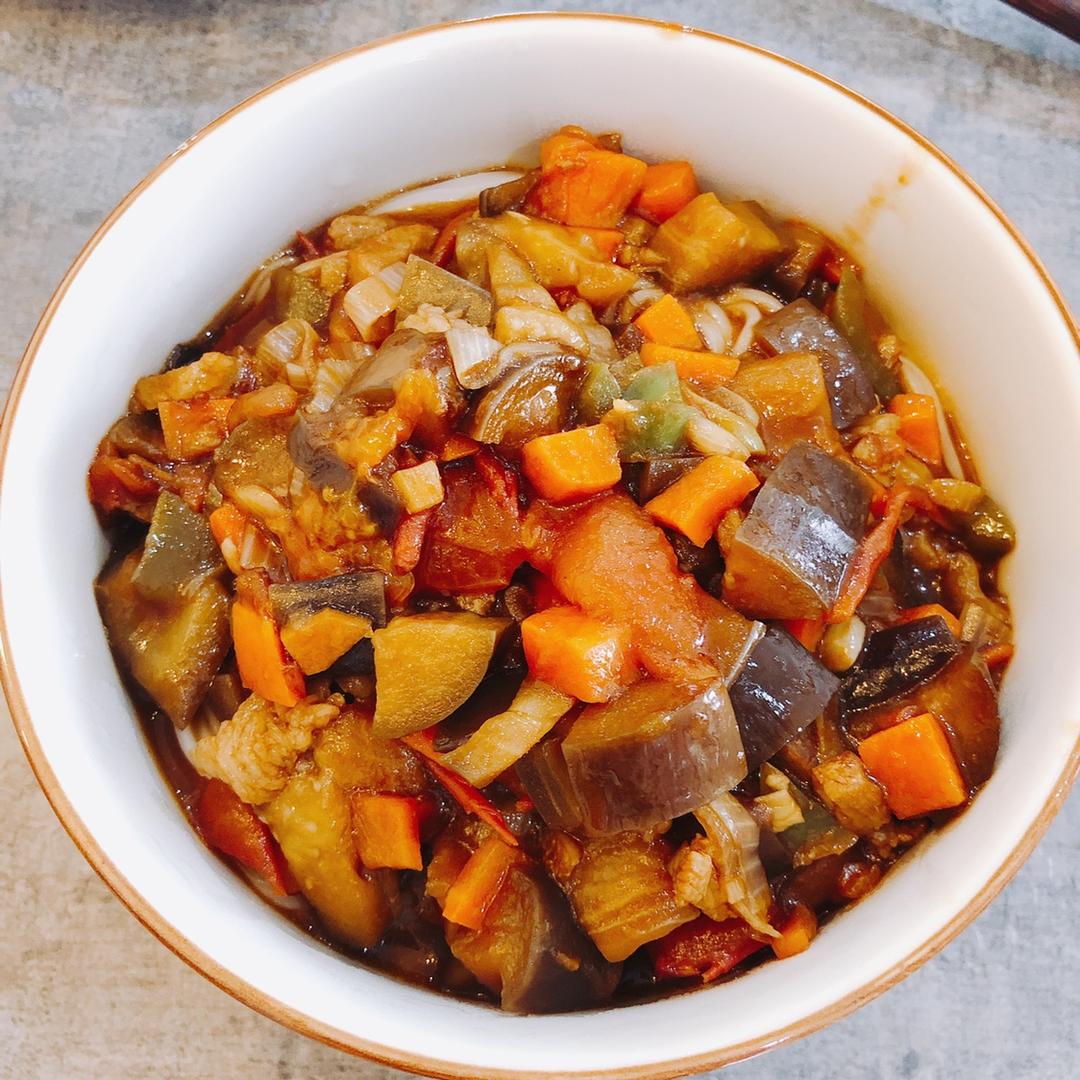 西红柿茄子肉丁打卤面
