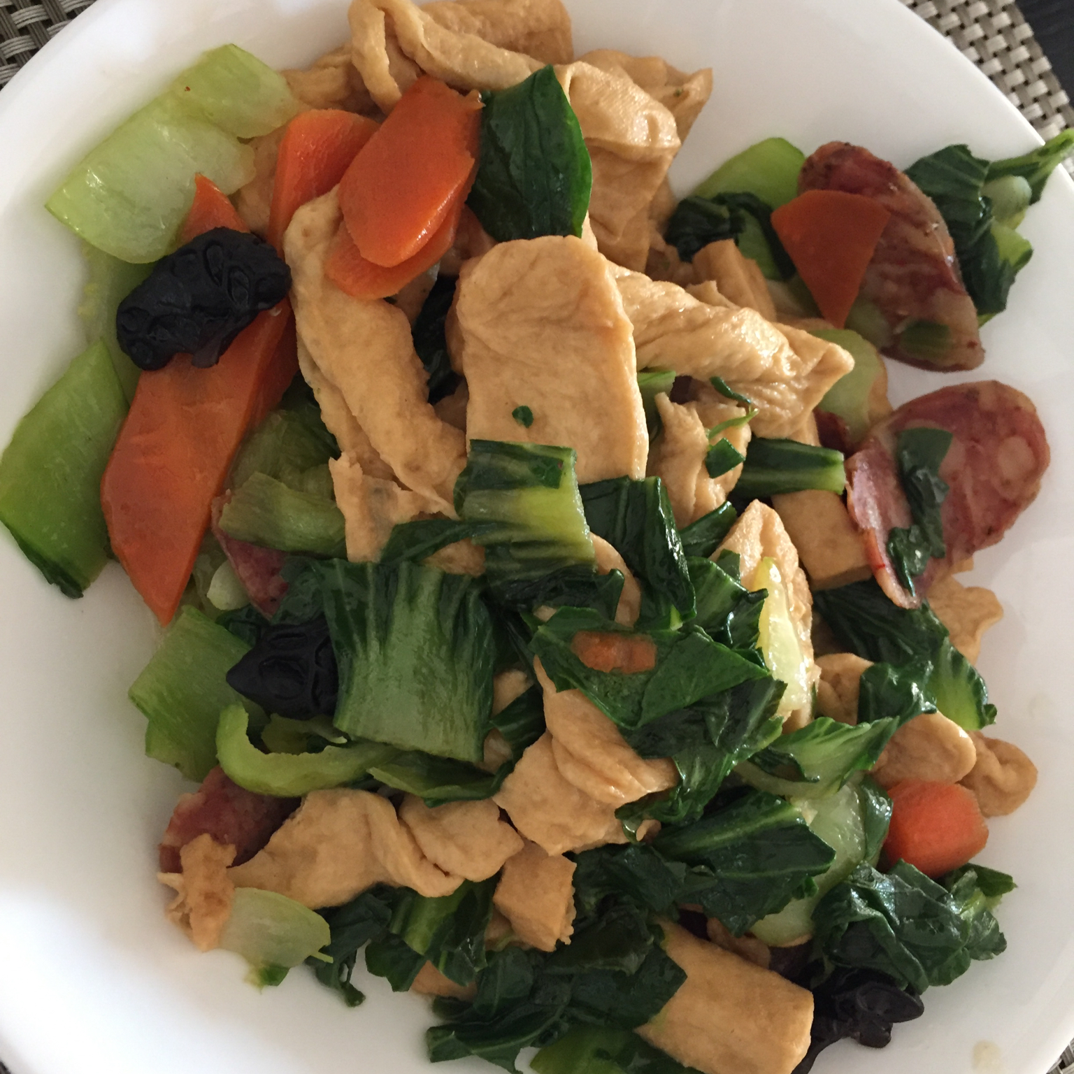 浇汁煎烧豆腐配小油菜