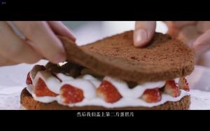 草莓玫瑰裸蛋糕（图文+视频）的做法 步骤16