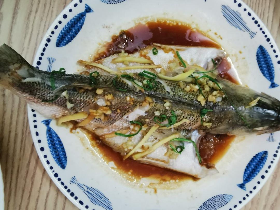 susiesu做的今晚微波炉蒸鱼不放油超鲜嫩又简单7分钟搞定
