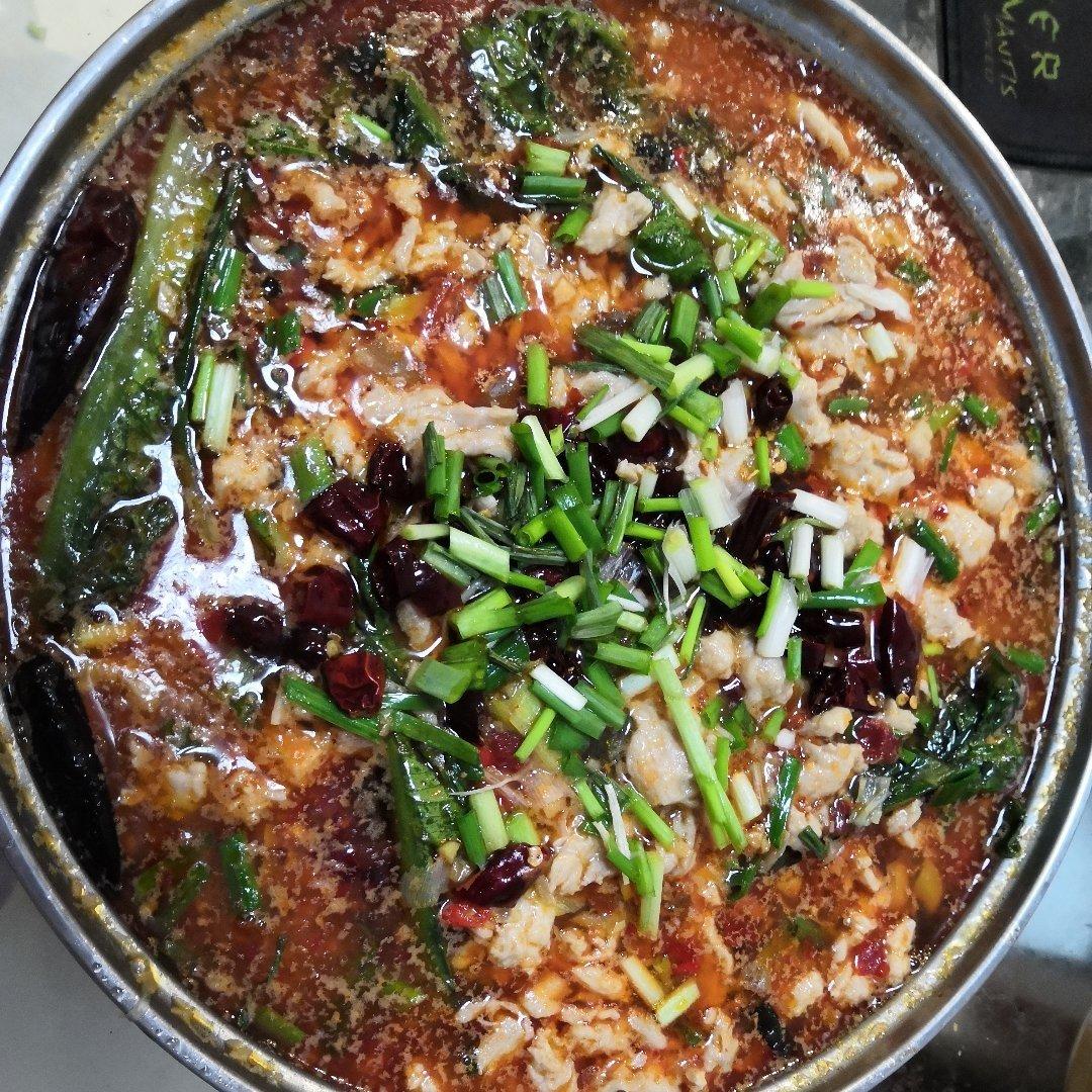 厨师长教你：“水煮肉片”的正宗做法，这味道真的很四川