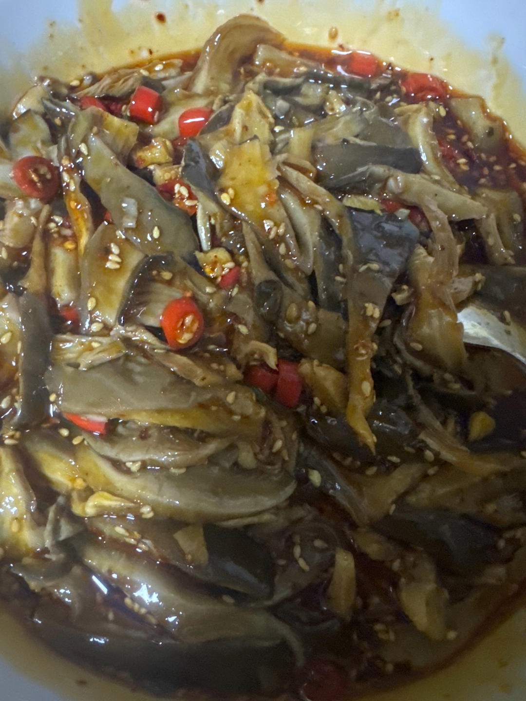 拌一盘光一盘‼️好吃到无法停下来的节奏😋😋凉拌平菇