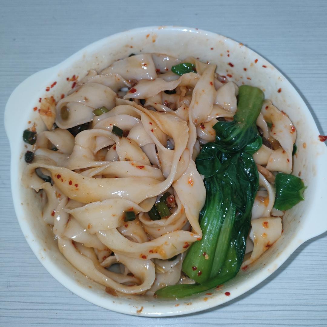 简单到不行的油泼面