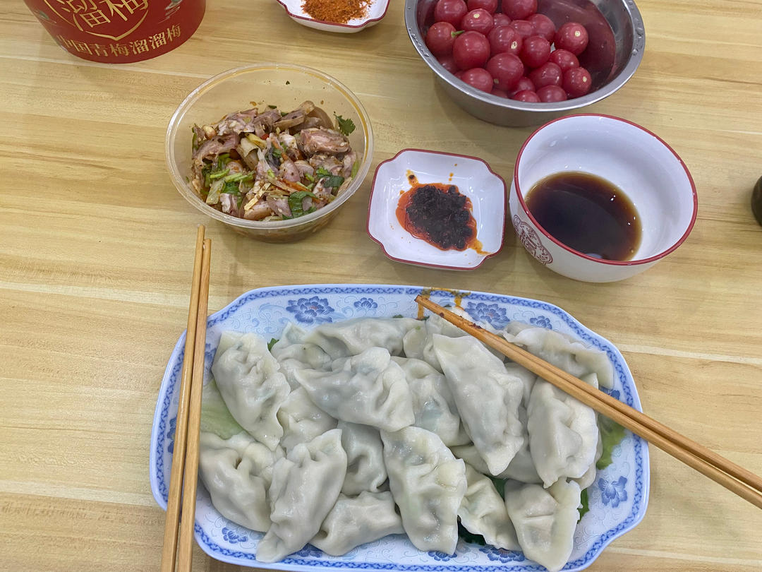 说做就做的春天的饺子，槐花饺子的做法 步骤9