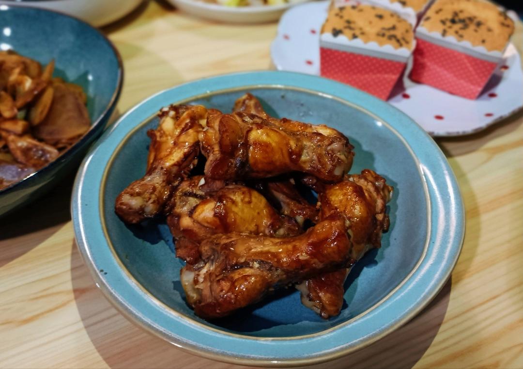 外焦里嫩，好吃到跺脚的蒜香烤鸡腿，零难度