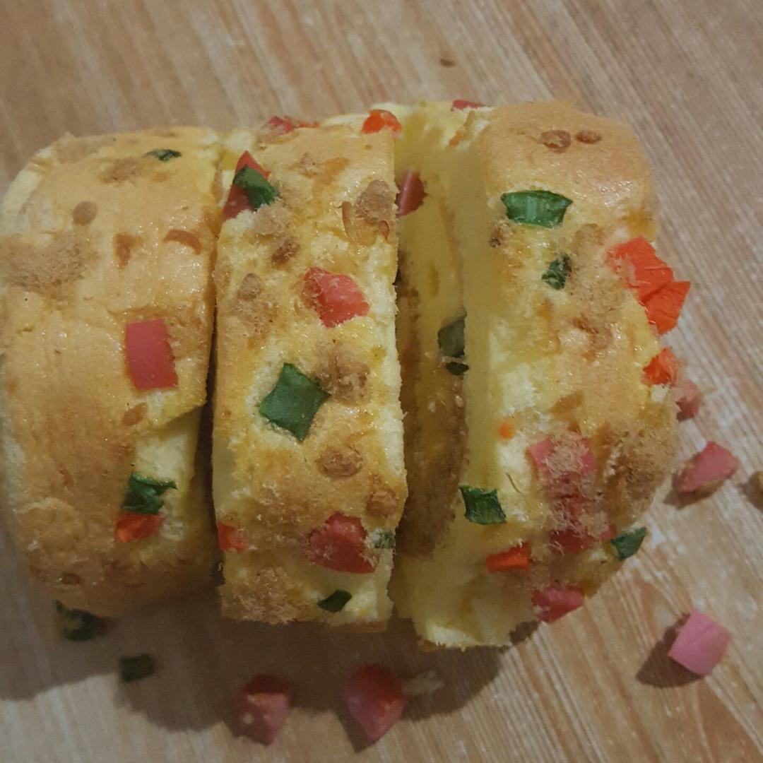 小四肉松卷