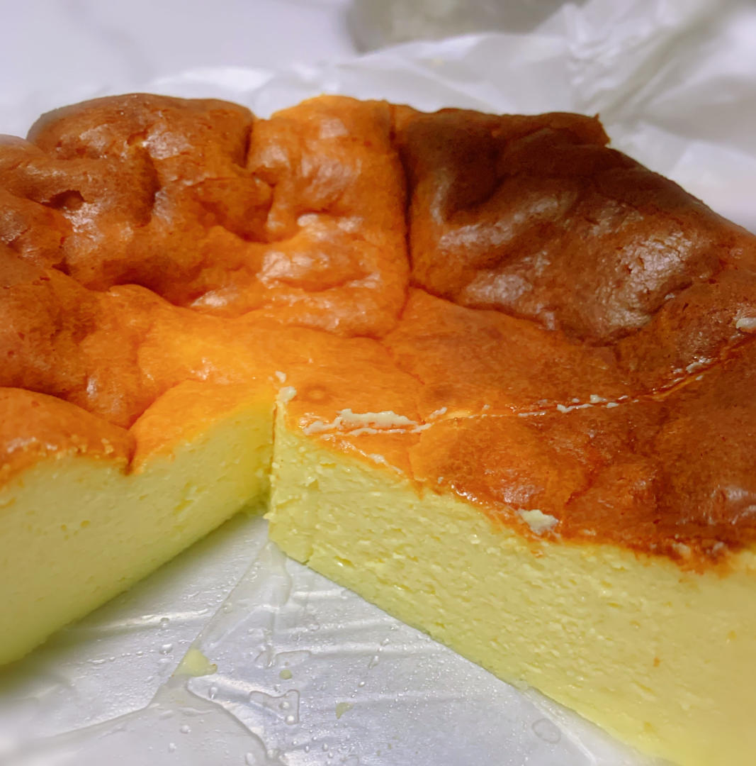 【原创】
零失败的下午茶-Basque巴斯克芝士蛋糕（消耗妙可蓝多奶油奶酪、雀巢淡奶油）