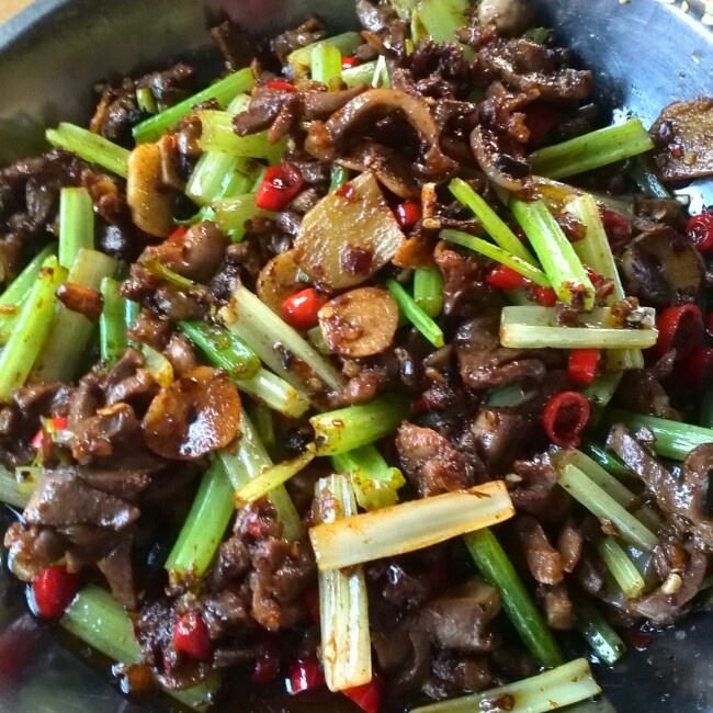 老干妈炒鸡胗