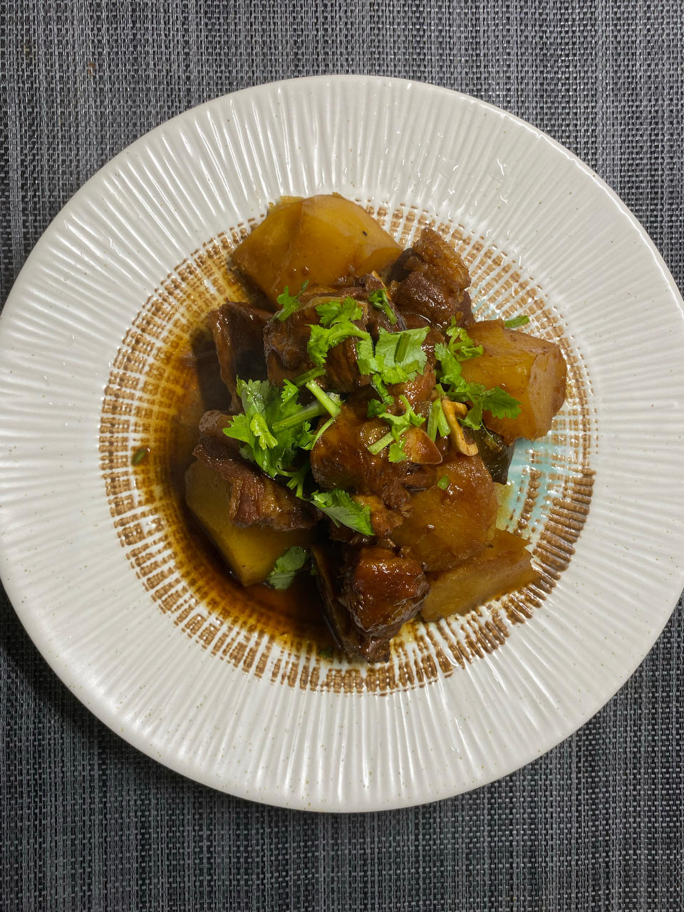 【红烧羊肉煲】