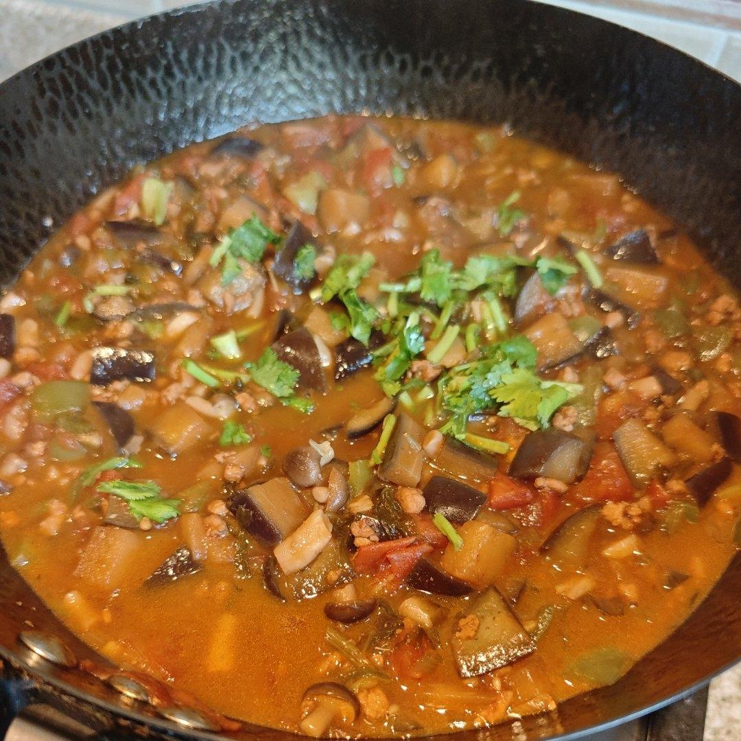 西红柿茄子肉丁打卤面