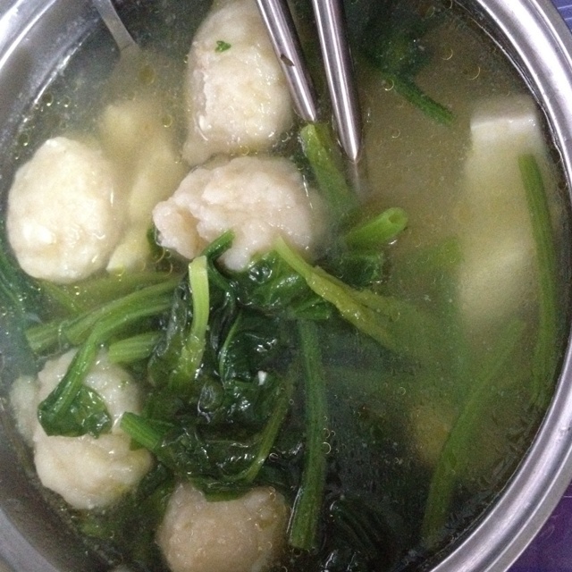 鱼丸菠菜汤