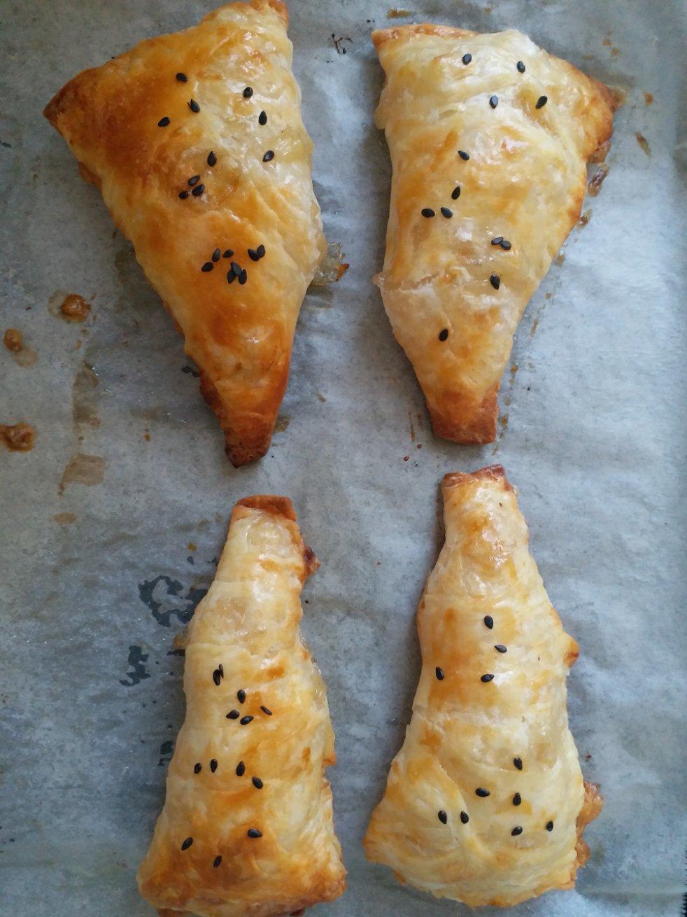 不用开酥，不用揉面，也能做香甜酥脆的苹果派