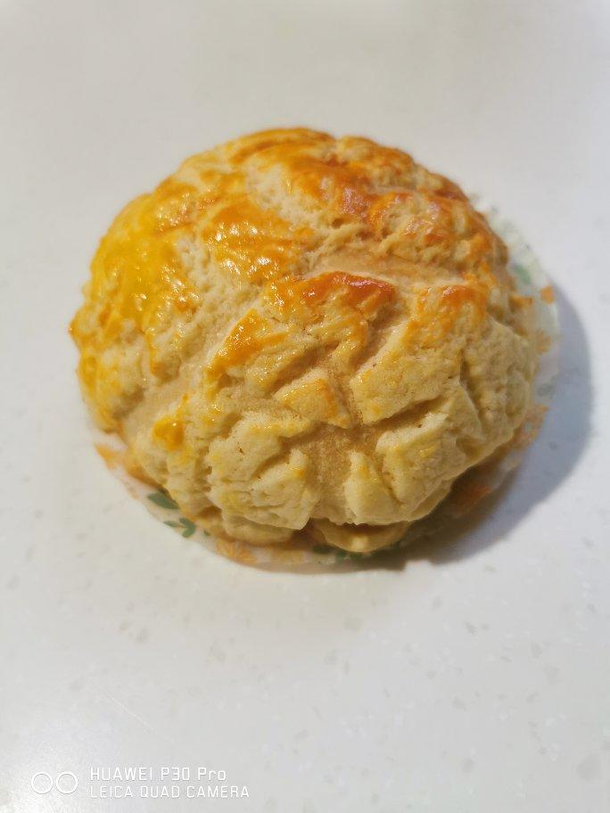 好吃到炸裂的港式菠萝包（附带制作酥皮的小视频）