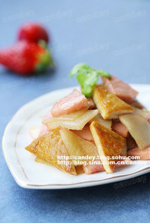 水萝卜炒豆干的做法