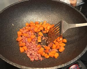 不用土豆和牛肉一简单方便的培根蔬菜咖喱饭的做法 步骤6