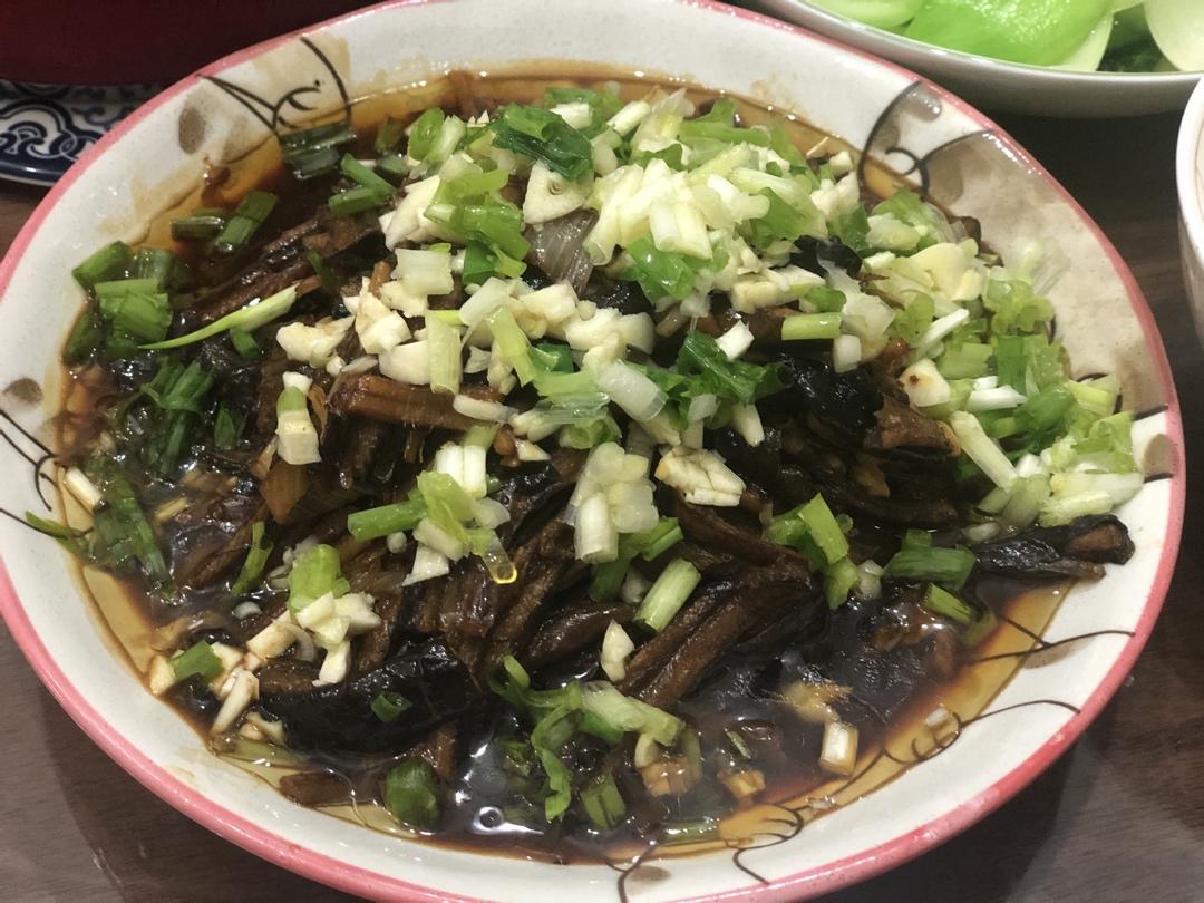 经典本帮菜-响油鳝丝正宗的做法