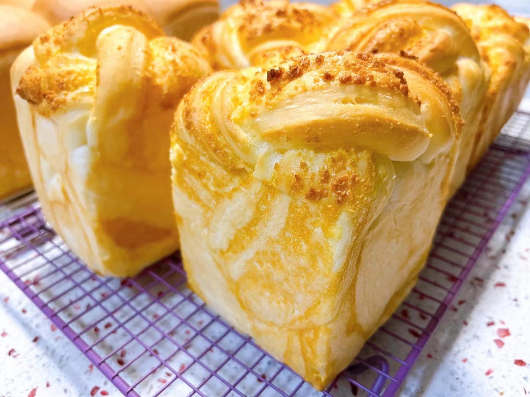 超滋润的椰蓉吐司｜100%酸奶中种(面包体绝绝子，推荐)