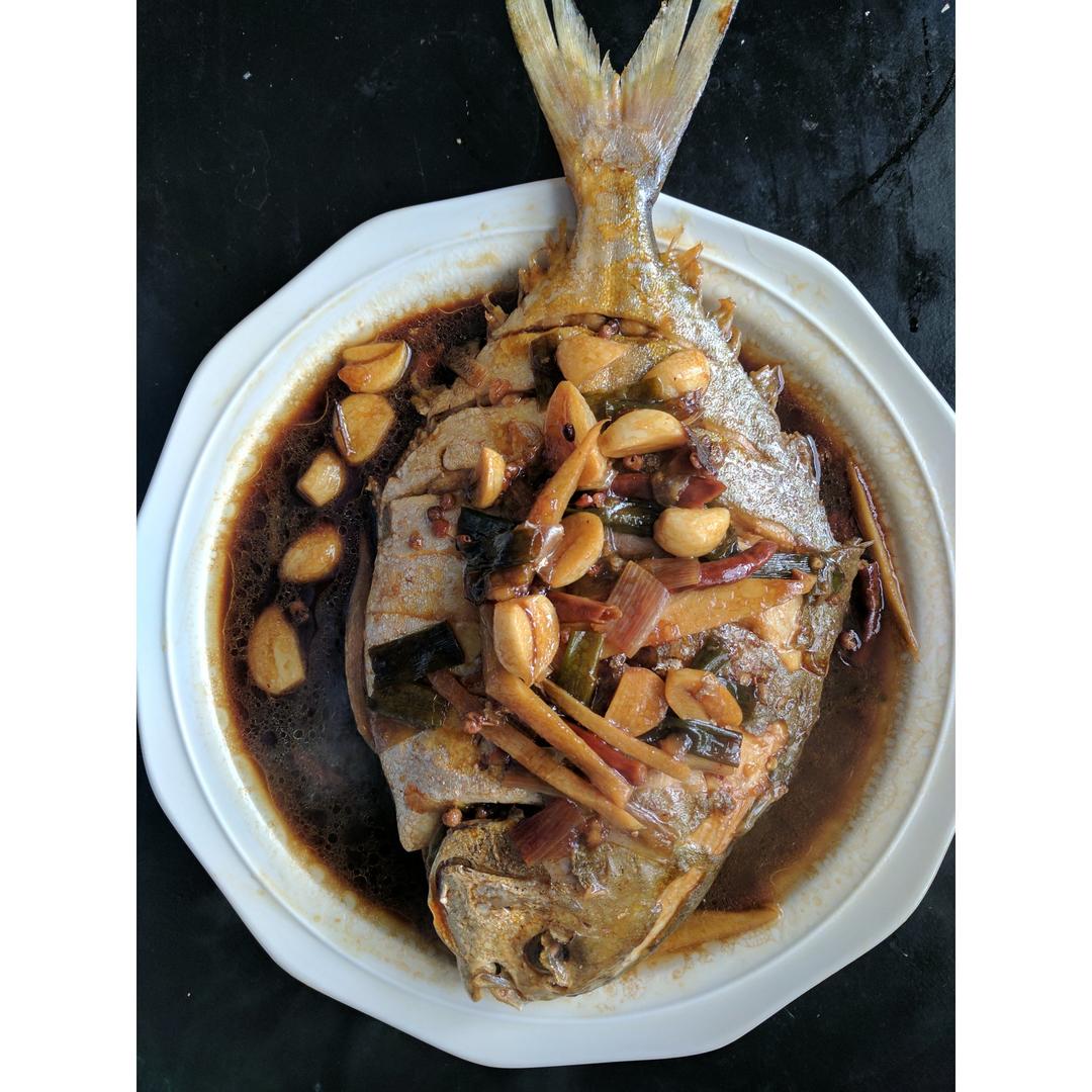 家常红烧鲳鱼