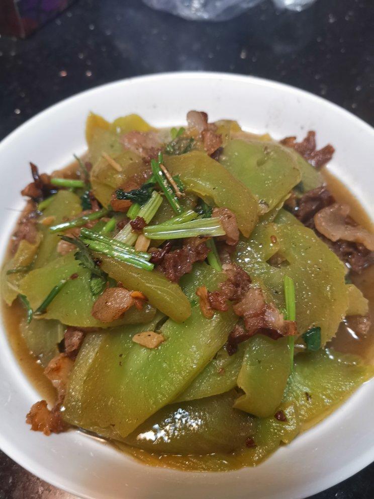 莴苣炒肉